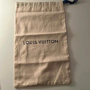 Louis Vuitton show dust bag (1)